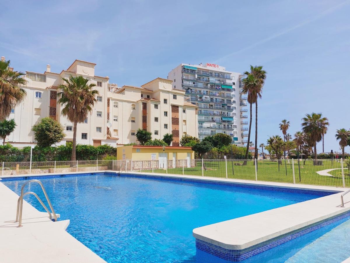 Nice And Cozy Studio At The Beachfront Benalmádena Eksteriør billede